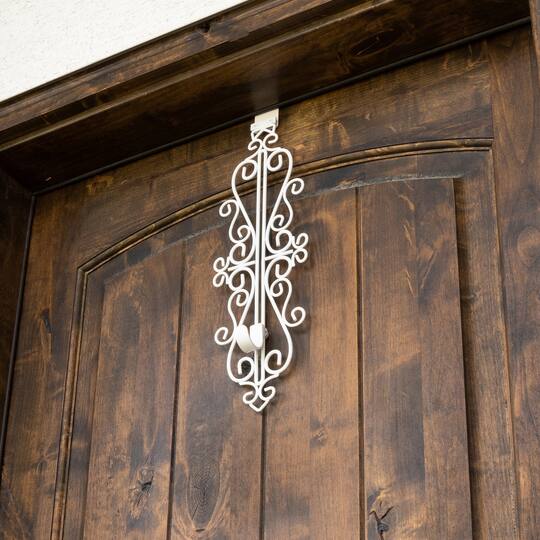 Village Lighting Adjustable Colonial Wreath Hanger
